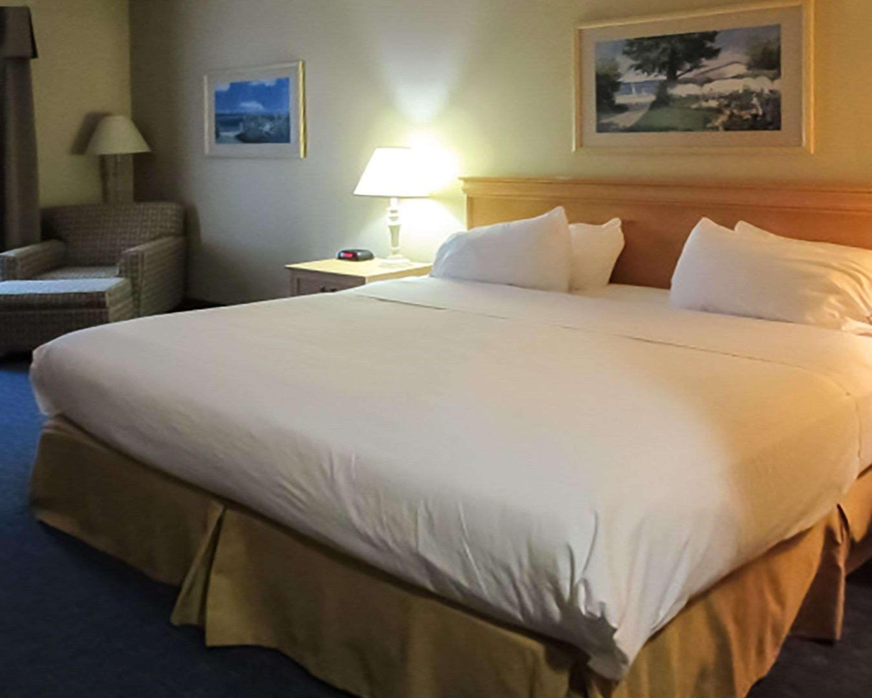 Blue Water Inn & Suites BW Signature Collection Sneads Ferry Luaran gambar