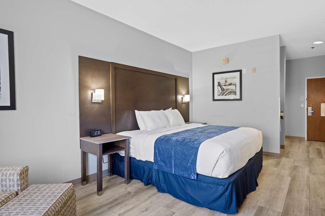 Blue Water Inn & Suites BW Signature Collection Sneads Ferry Luaran gambar